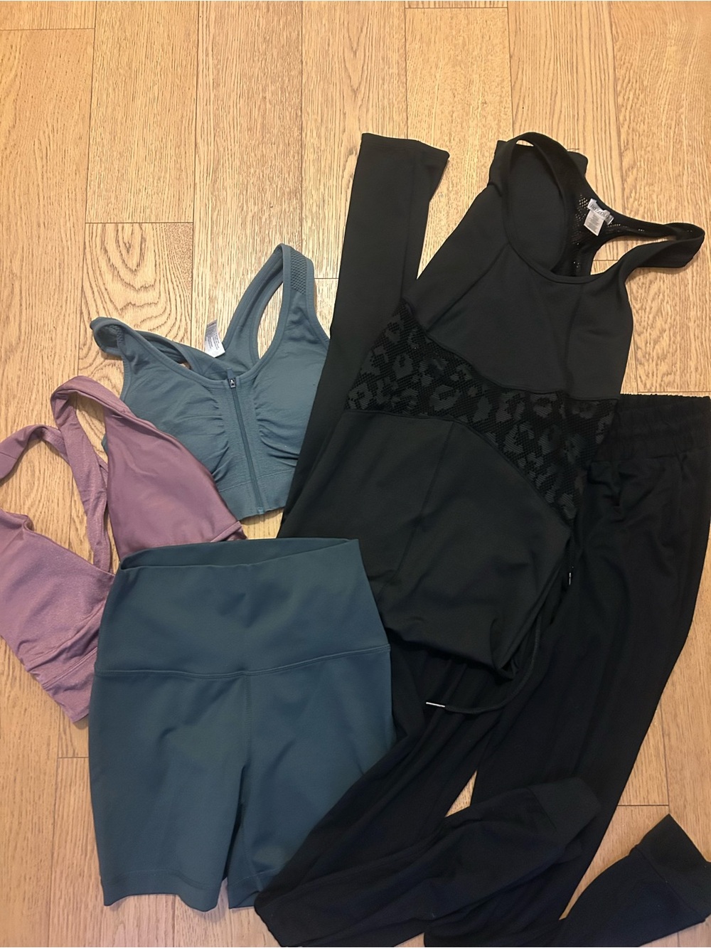 Women’s activewear bundle